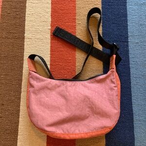 Baggu deadstock small crescent bag rose jam EUC